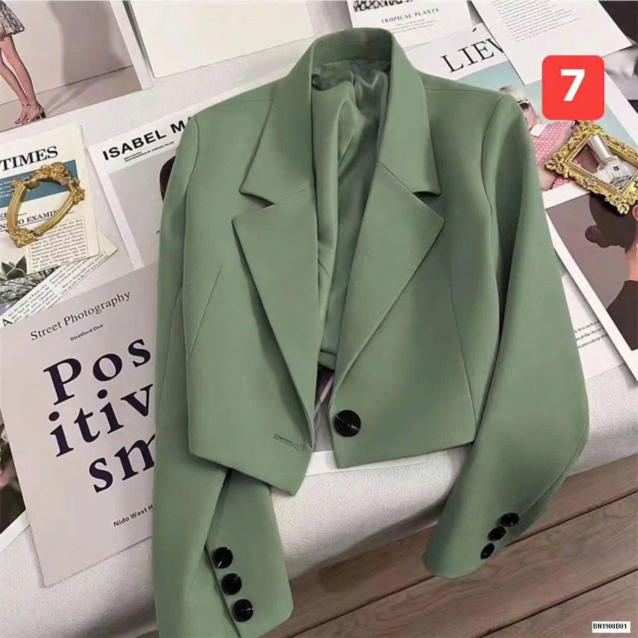 ÁO BLAZER DÁNG NGẮN NỮ