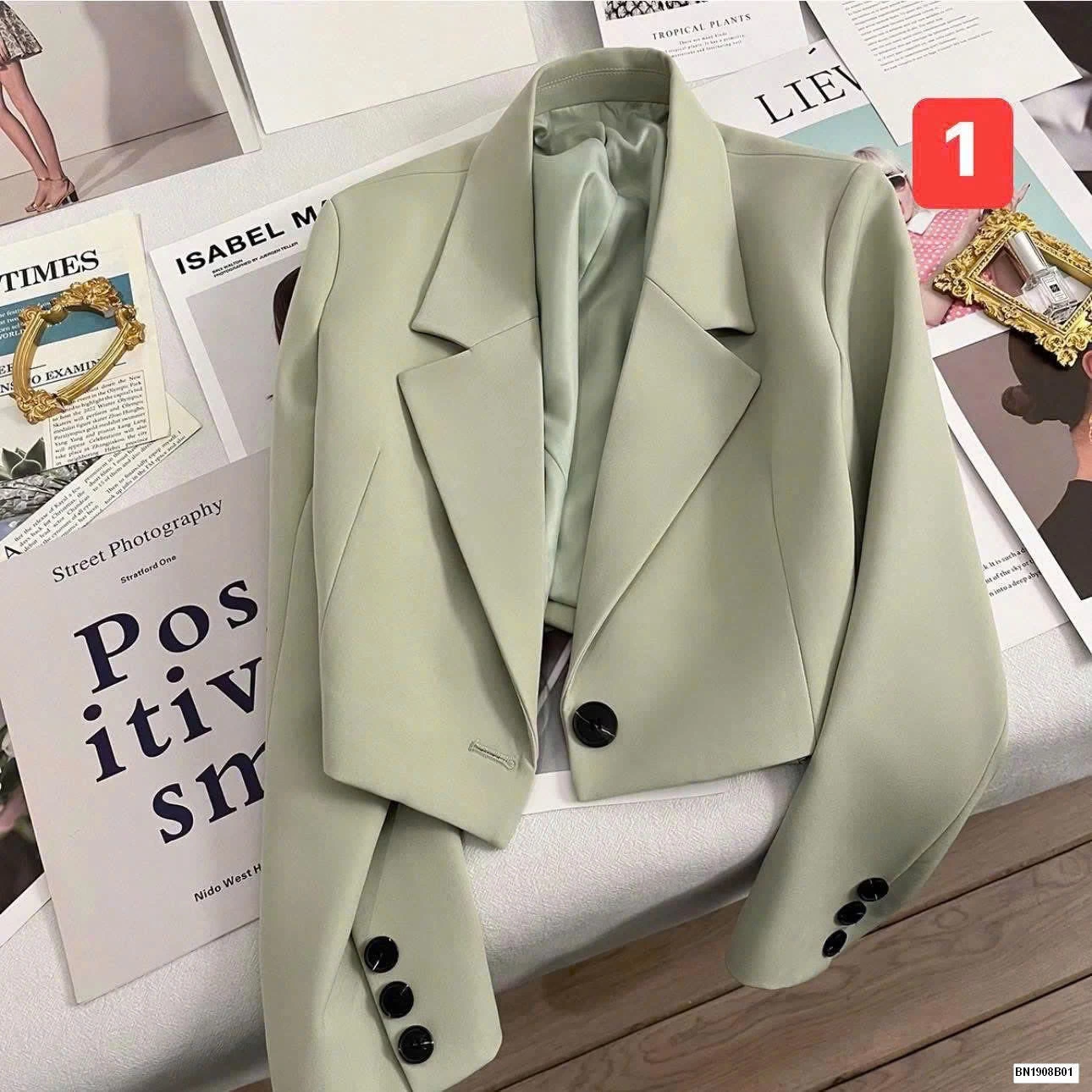 ÁO BLAZER DÁNG NGẮN NỮ