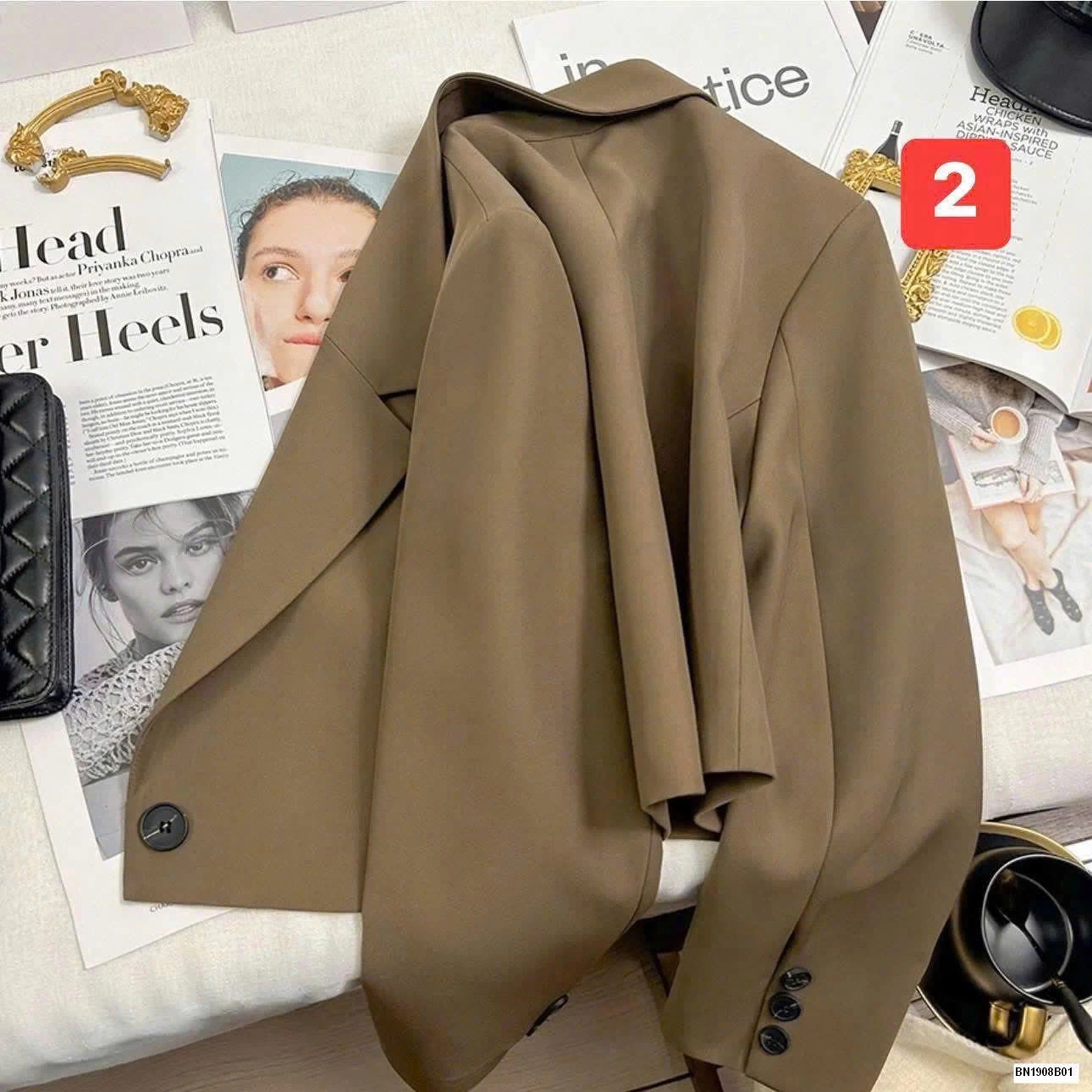 ÁO BLAZER DÁNG NGẮN NỮ