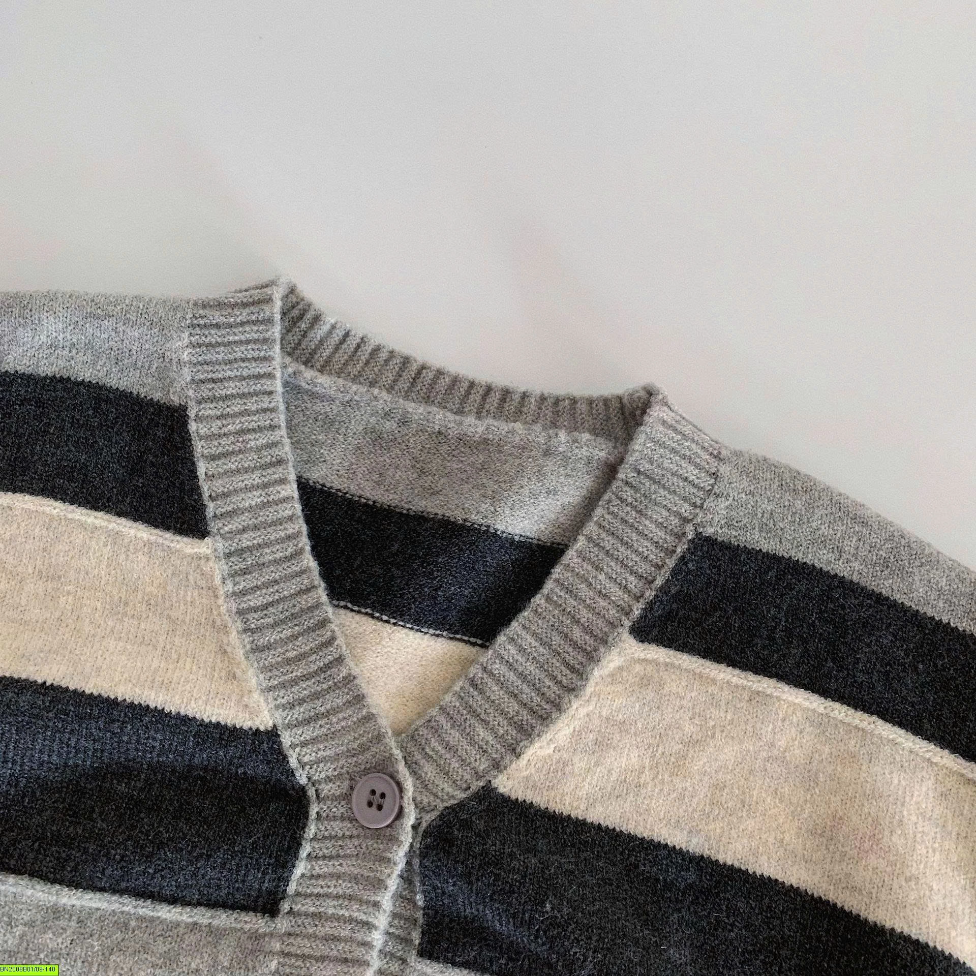 ÁO LEN CARDIGAN KẺ NGANG
