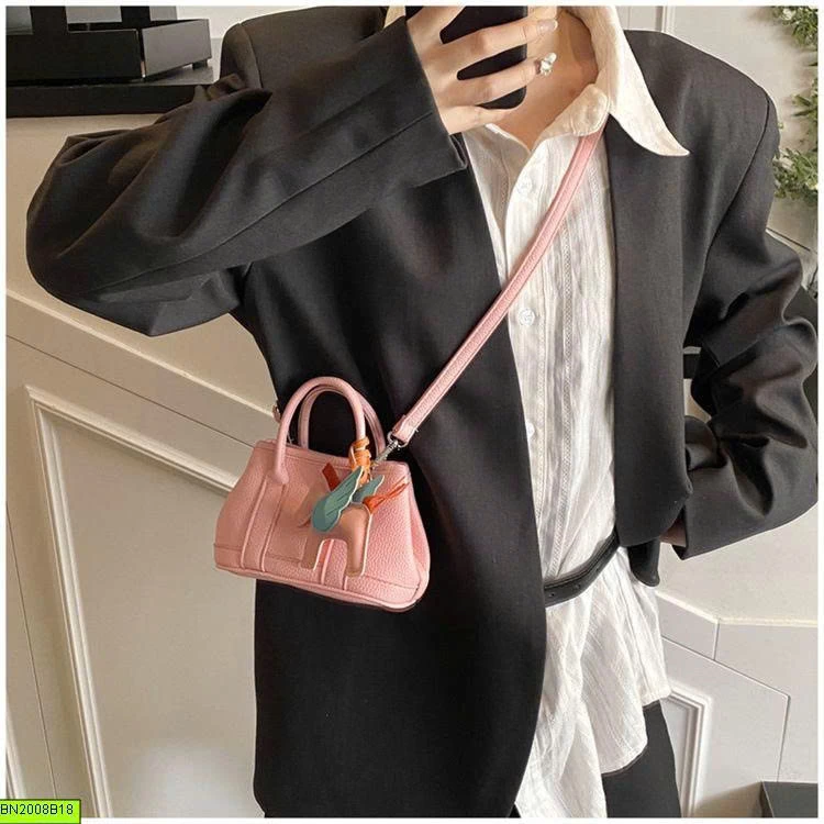 TÚI MINI KÈM MÓC KHÓA NGỰA