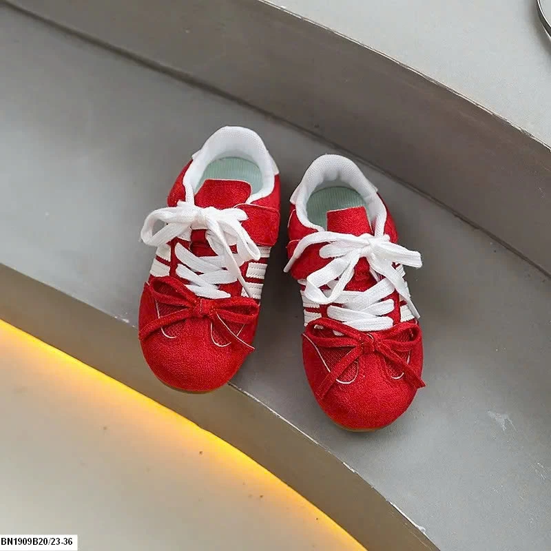 GIÀY THỂ THAO MŨI NƠ 4 VẠCH