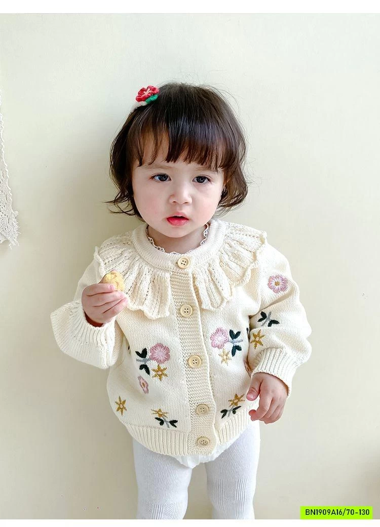 KHOÁC LEN THÊU HOA