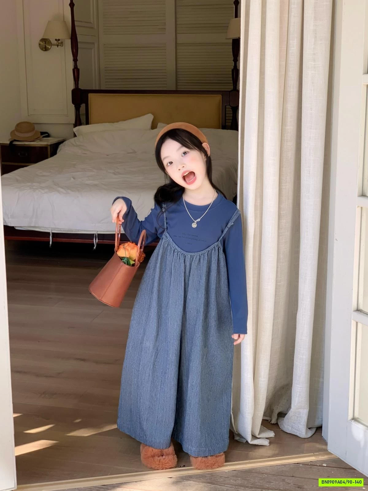 SÉT QUẦN YẾM ỐNG RỘNG QUAI MẢNH XANH