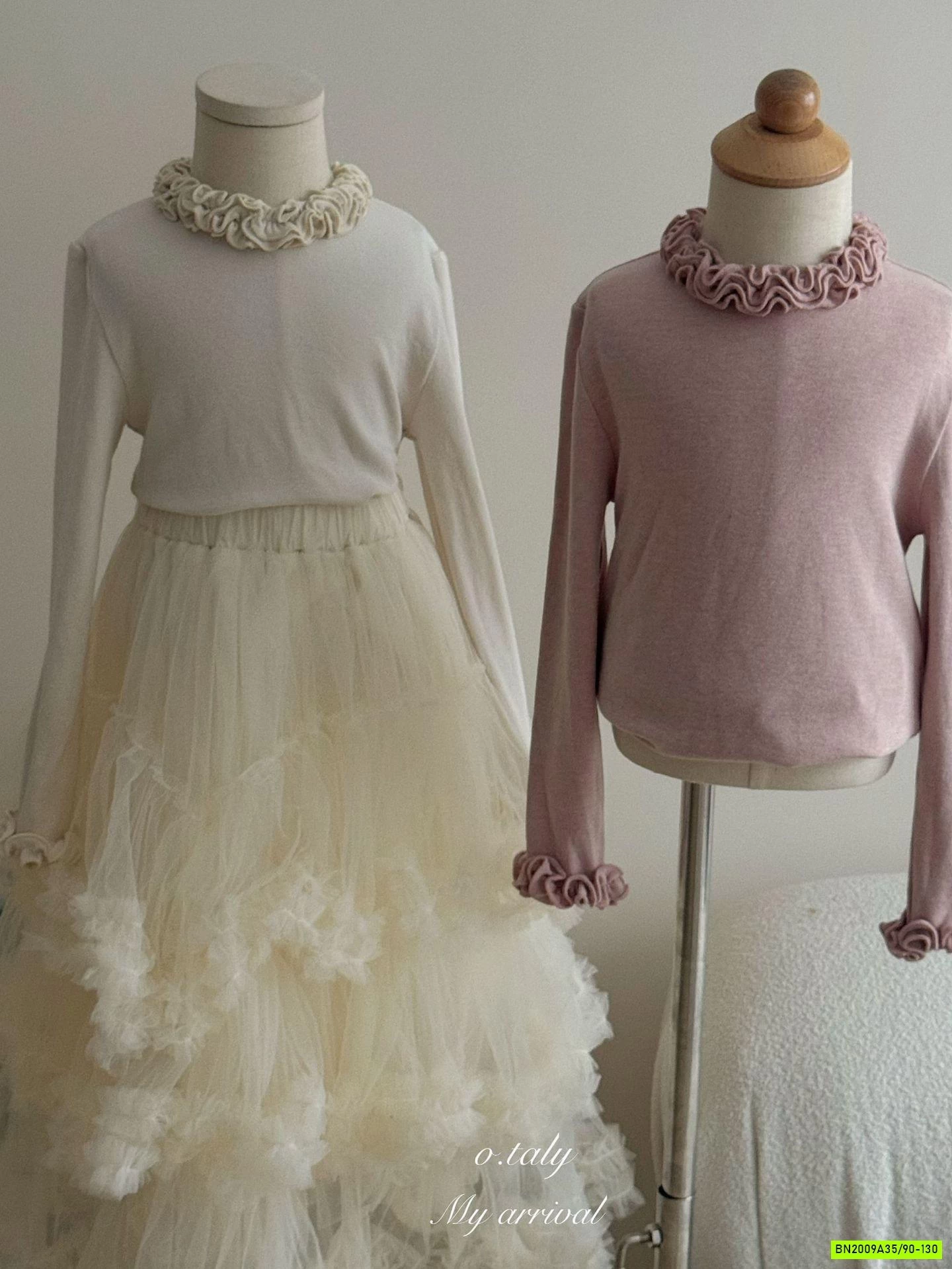 ÁO GIỮ NHIỆT CỔ VIỀN BÈO