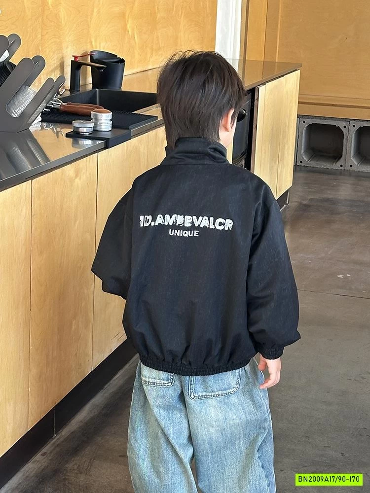 KHOÁC GIÓ ĐEN 25G153 AMBB