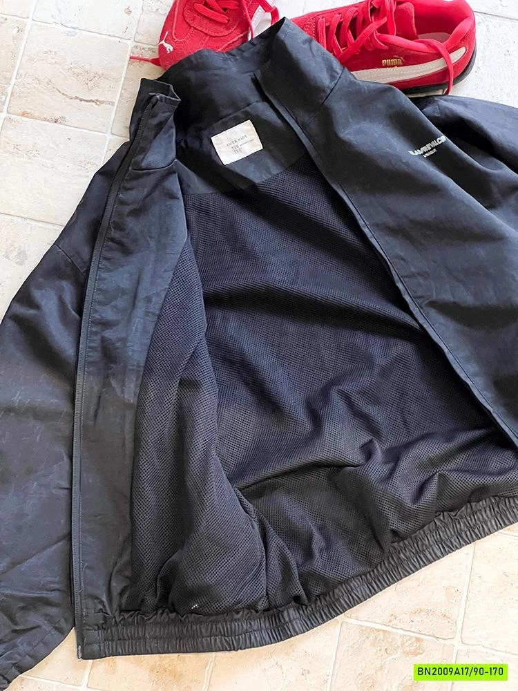 KHOÁC GIÓ ĐEN 25G153 AMBB