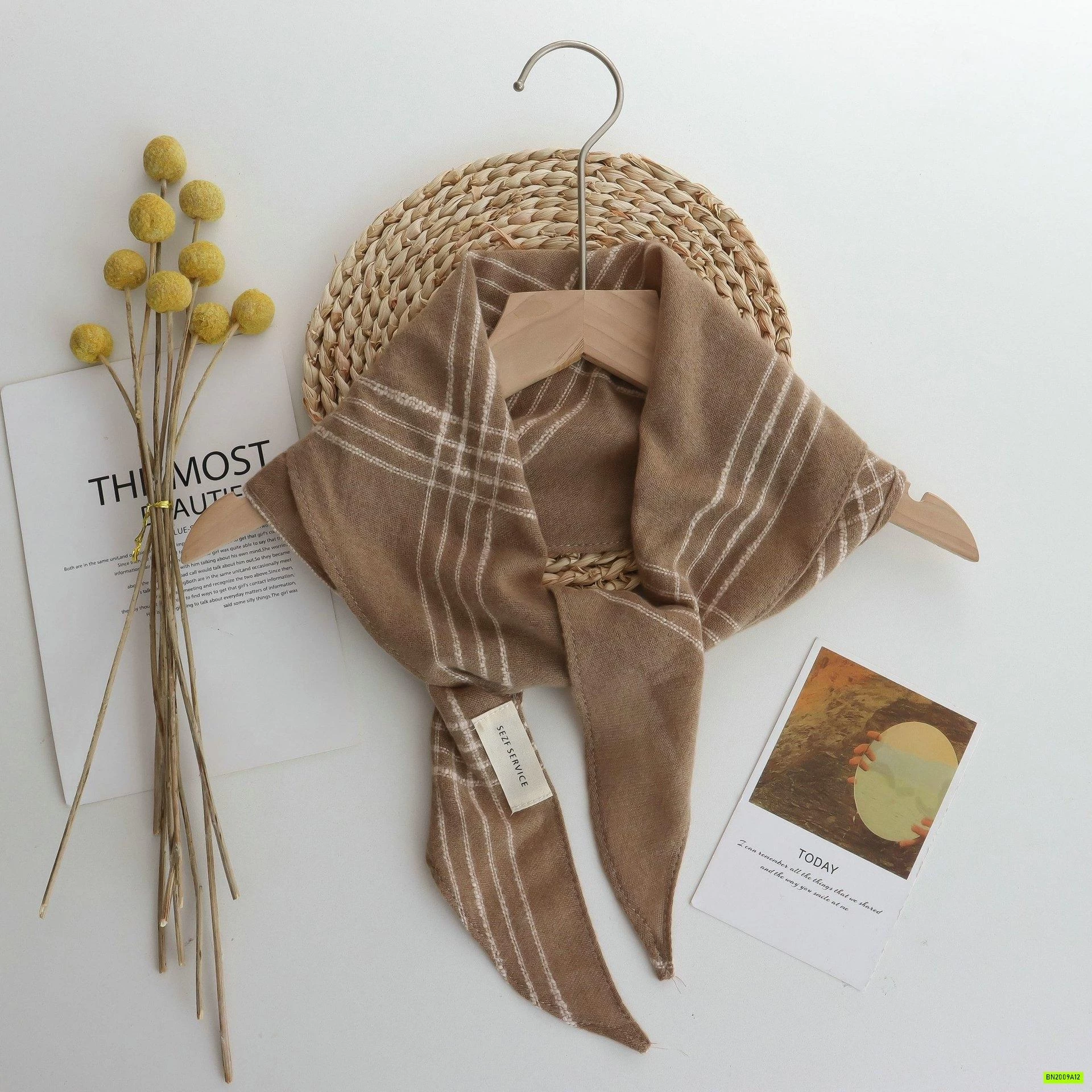 KHĂN ĐŨI QUÀNG CỔ VINTAGE