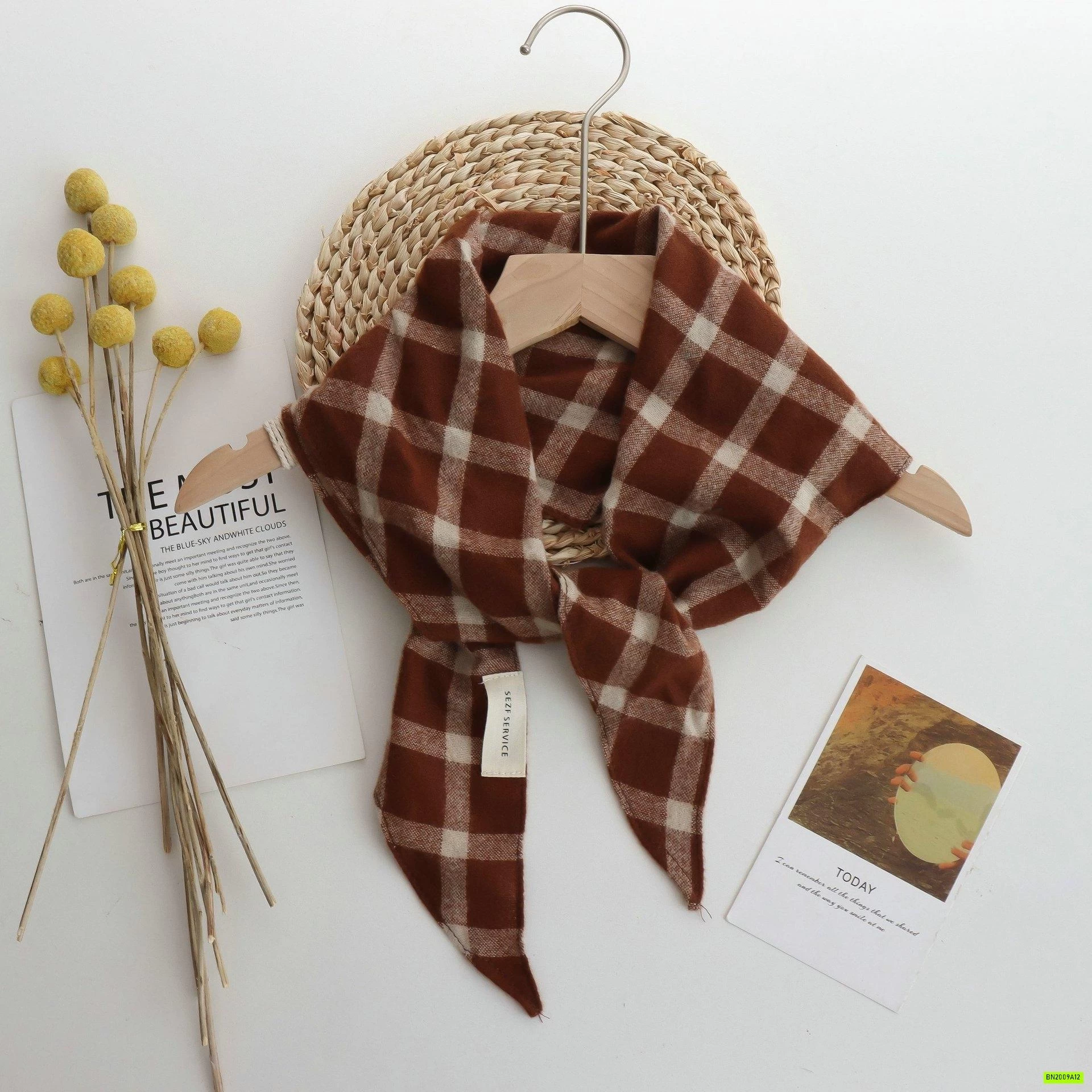 KHĂN ĐŨI QUÀNG CỔ VINTAGE