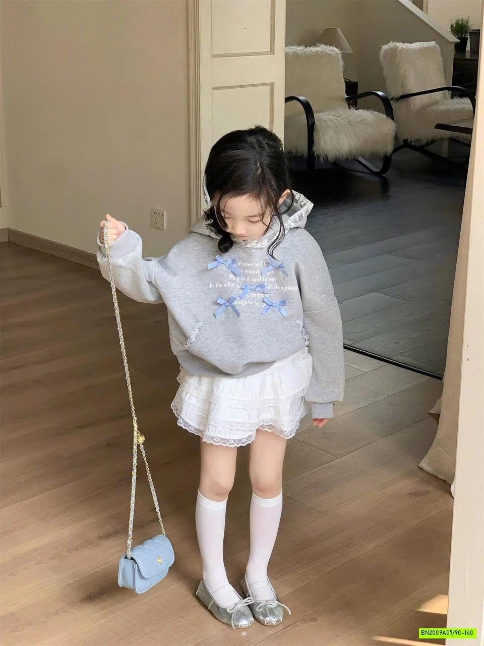 HOODIE XÁM GẮN NƠ MIX CV REN