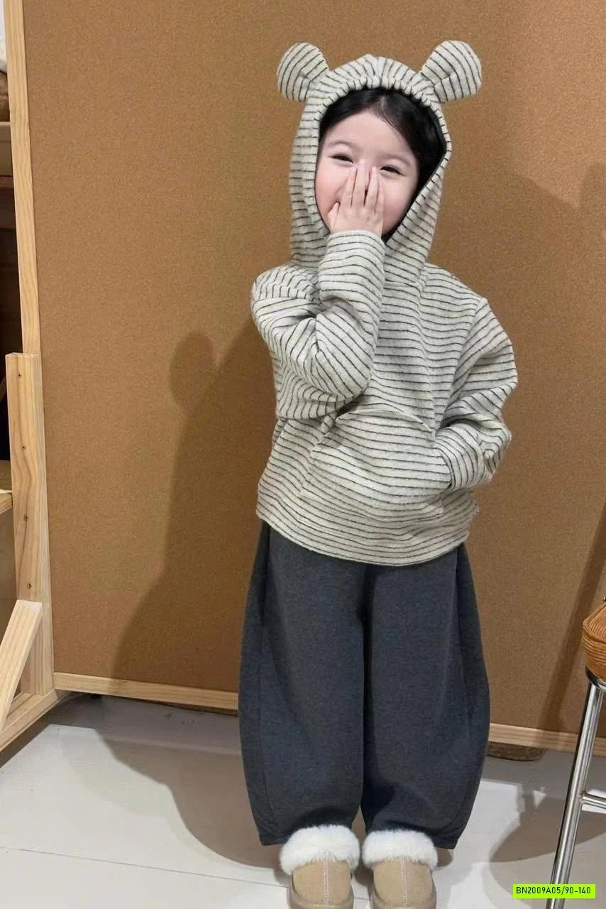 SÉT HOODIE KẺ TAI GẤU