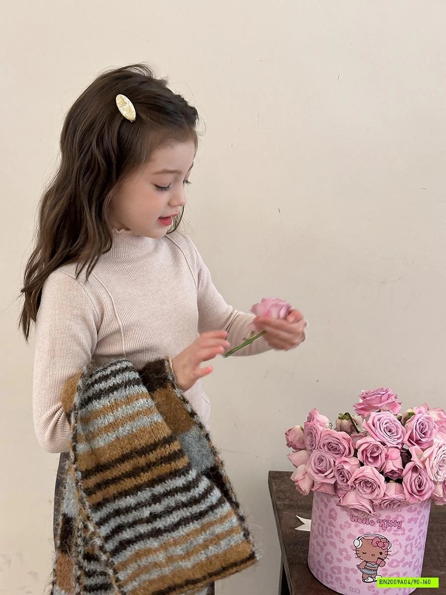 ÁO LEN CỔ VIỀN BÈO 25G092 AMBB