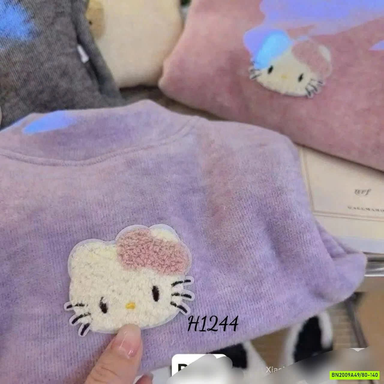 ÁO NỈ LÔNG CỪU CỔ 3P