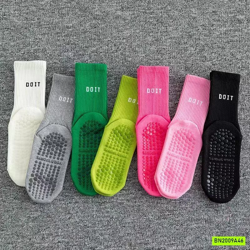 SET 7 ĐÔI TẤT THỂ THAO NỮ