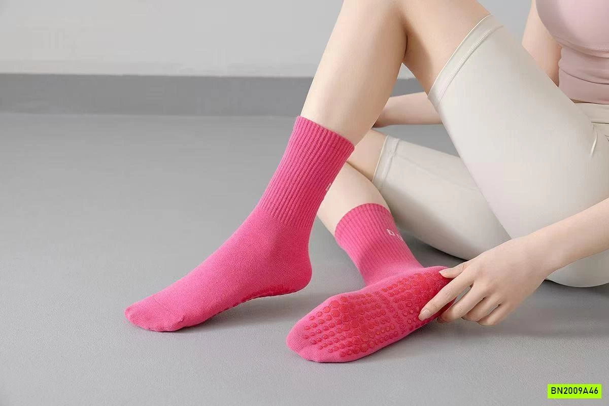 SET 7 ĐÔI TẤT THỂ THAO NỮ