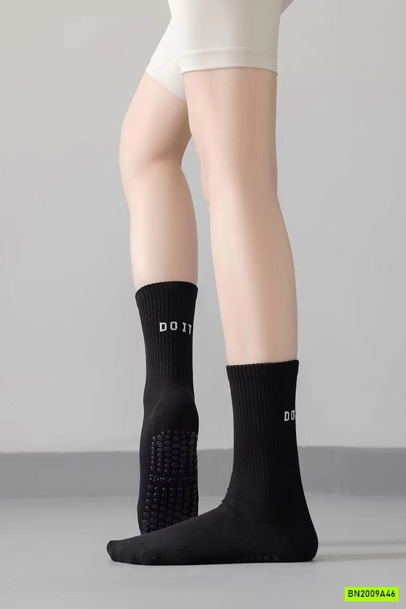 SET 7 ĐÔI TẤT THỂ THAO NỮ