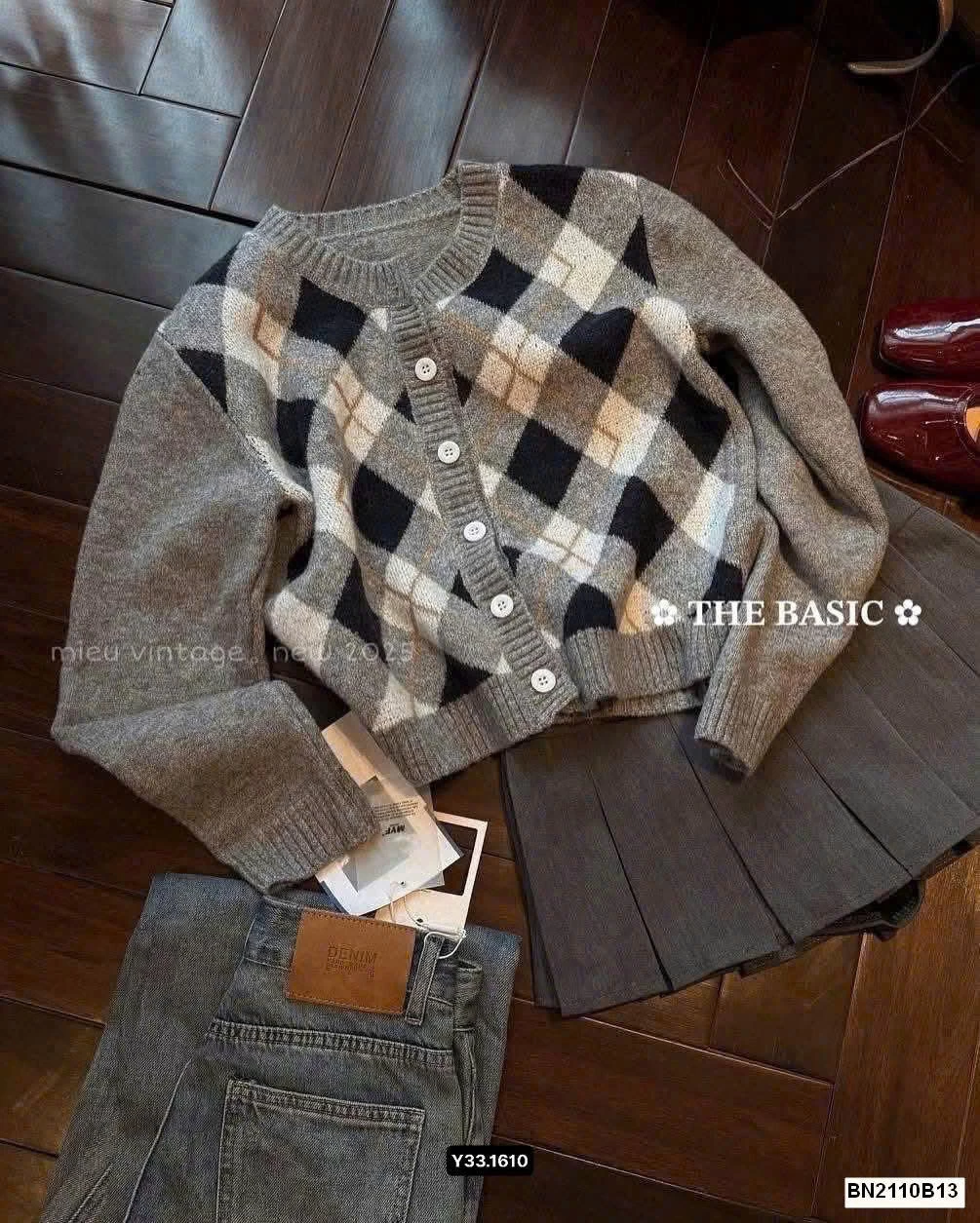 ÁO LEN QUẢ TRÁM WGWE