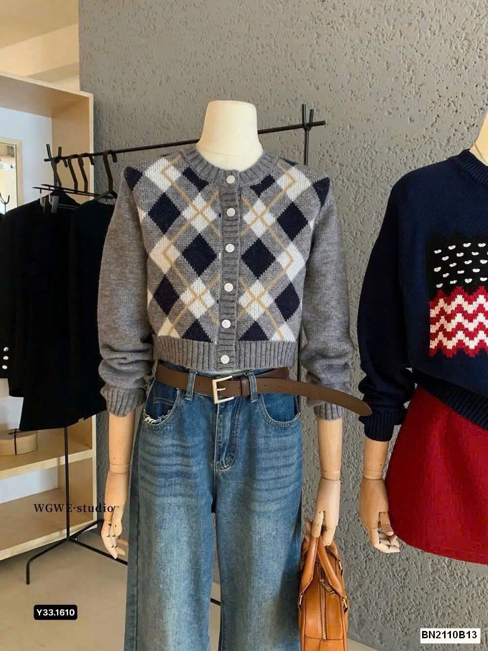 ÁO LEN QUẢ TRÁM WGWE