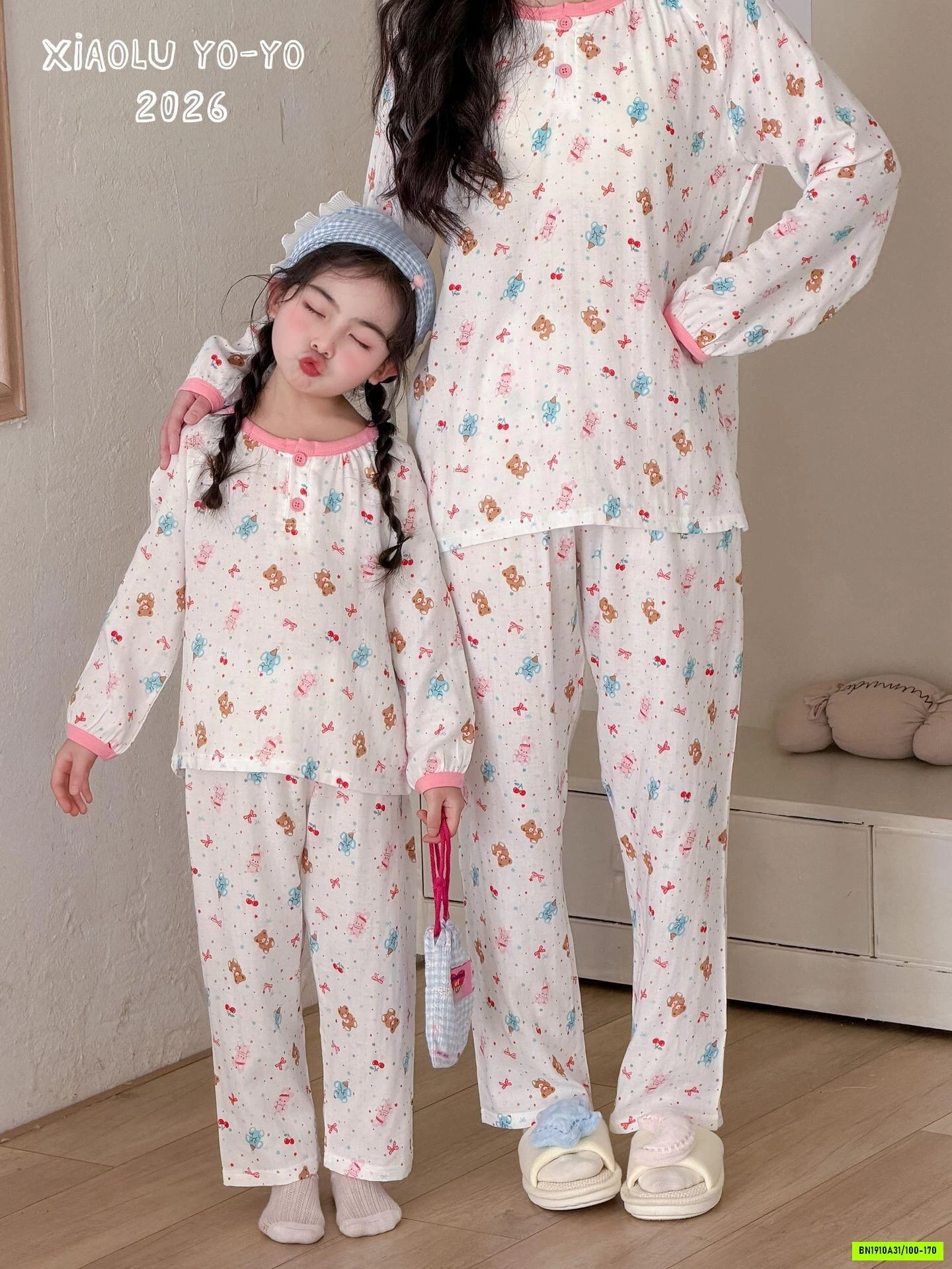 SÉT ĐŨI DÀI TAY HỌA TIẾT MẸ BÉ