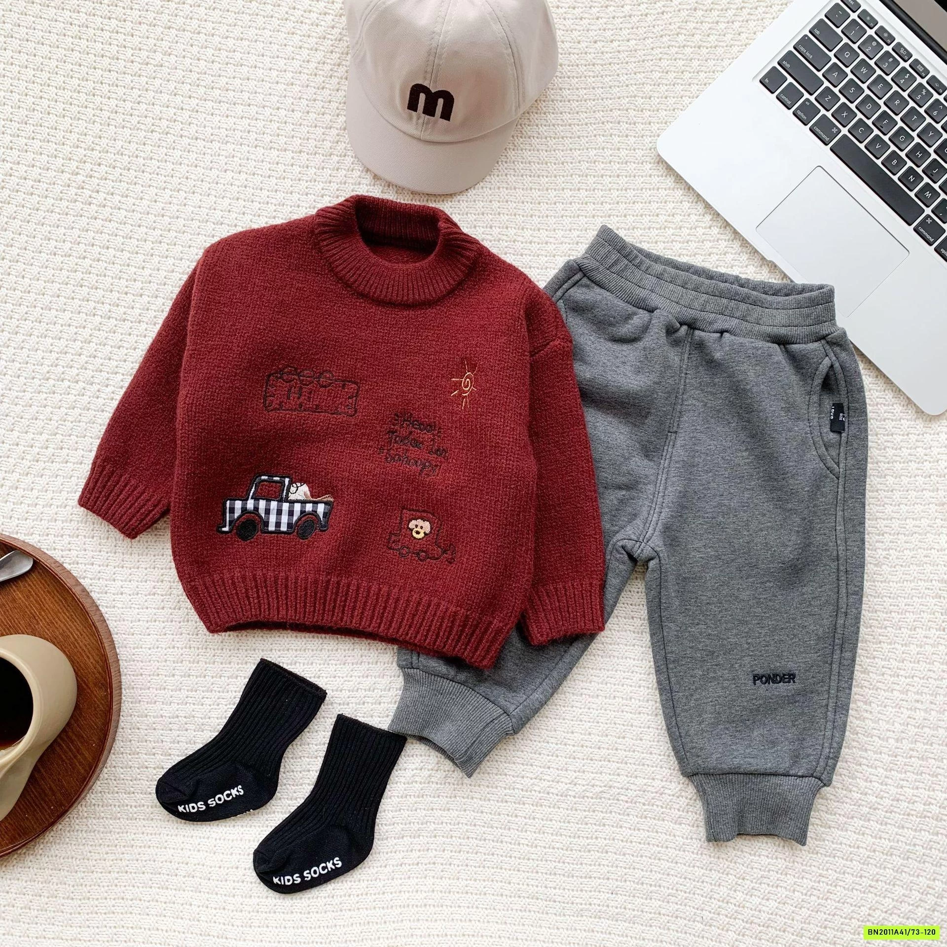 ÁO LEN ĐỎ THÊU HÌNH SZ NHÍ