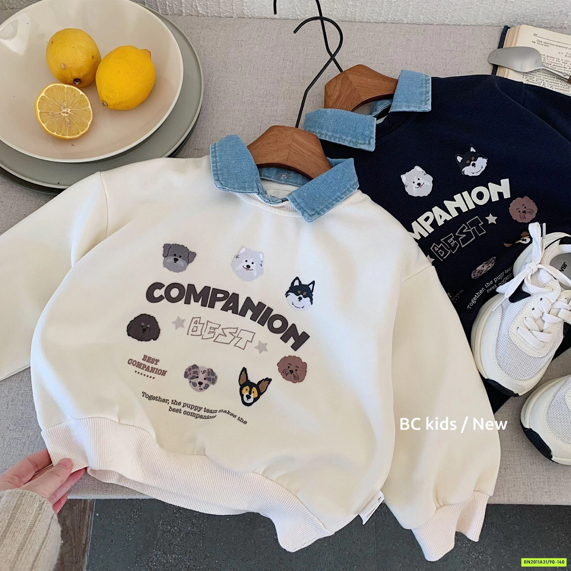 ÁO NỈ COMPANION PHỐI CỔ JEANS