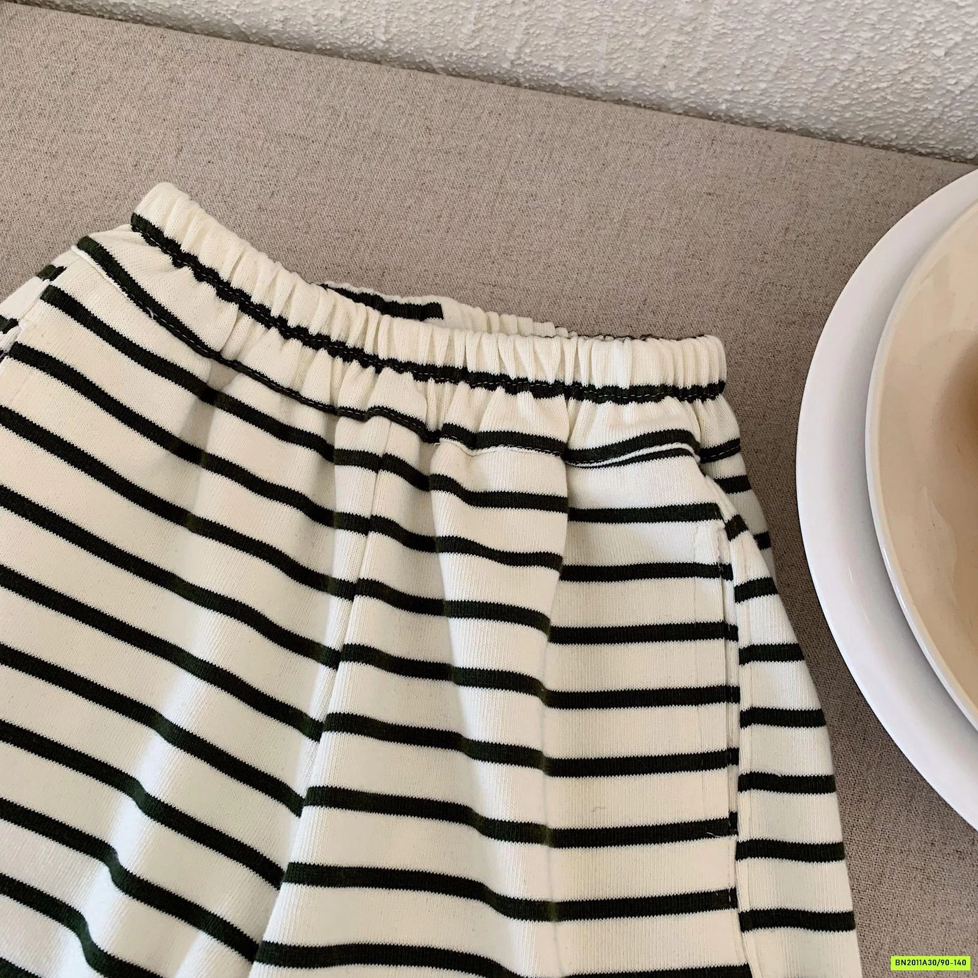 QUẦN BOM KẺ BASIC