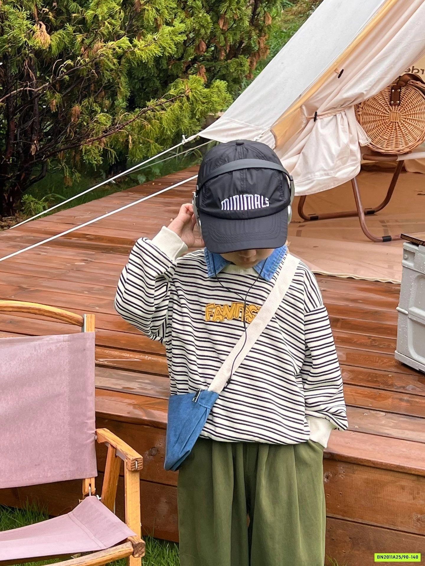 ÁO NỈ KẺ PHỐI CỔ SƠ MI