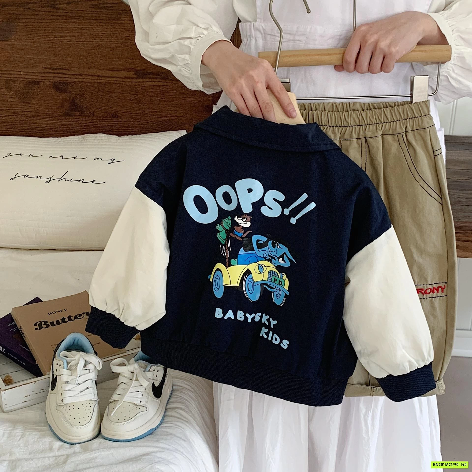 BOMBER GIÓ PHỐI MÀU TAY