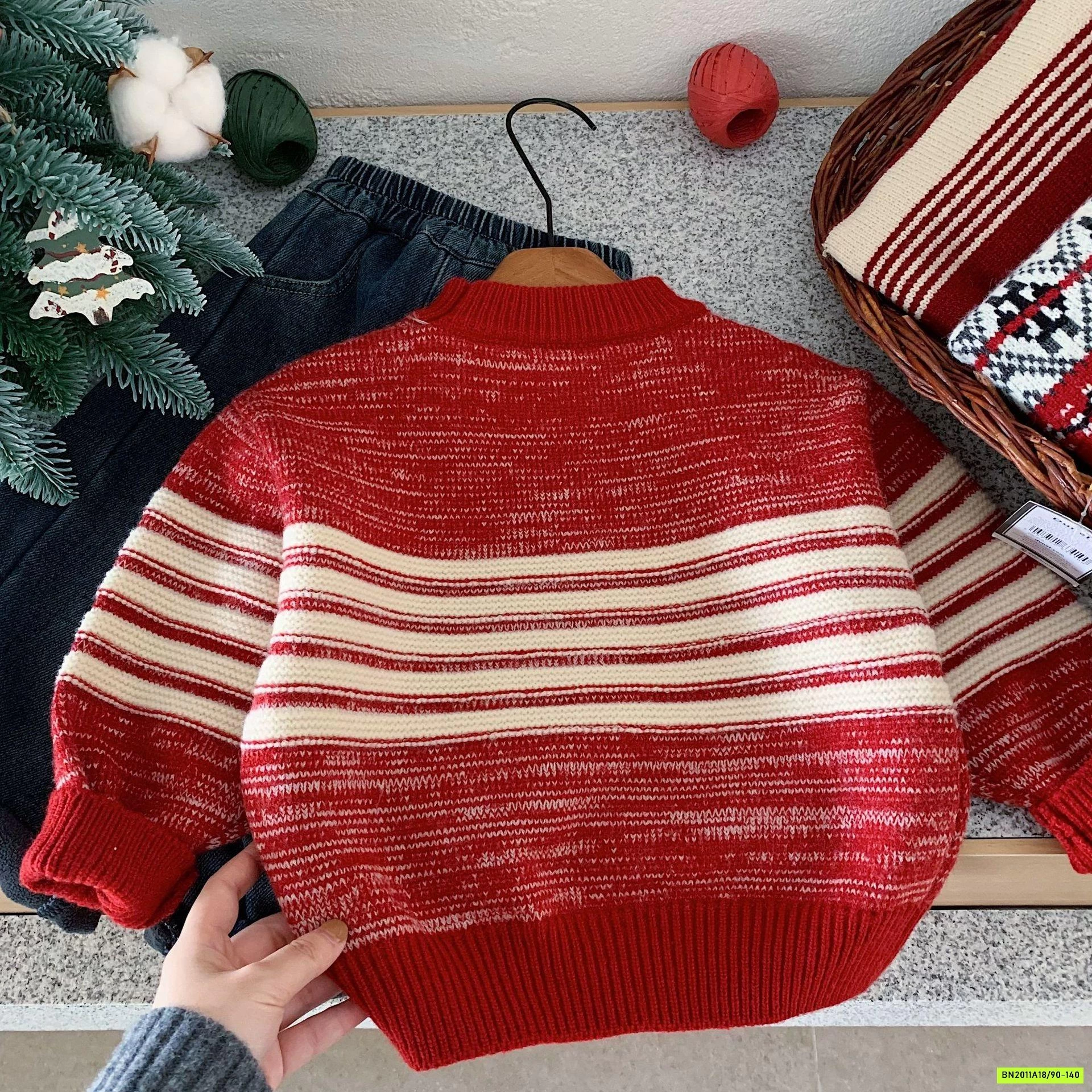 ÁO LEN ĐỎ LOANG KẺ NGANG