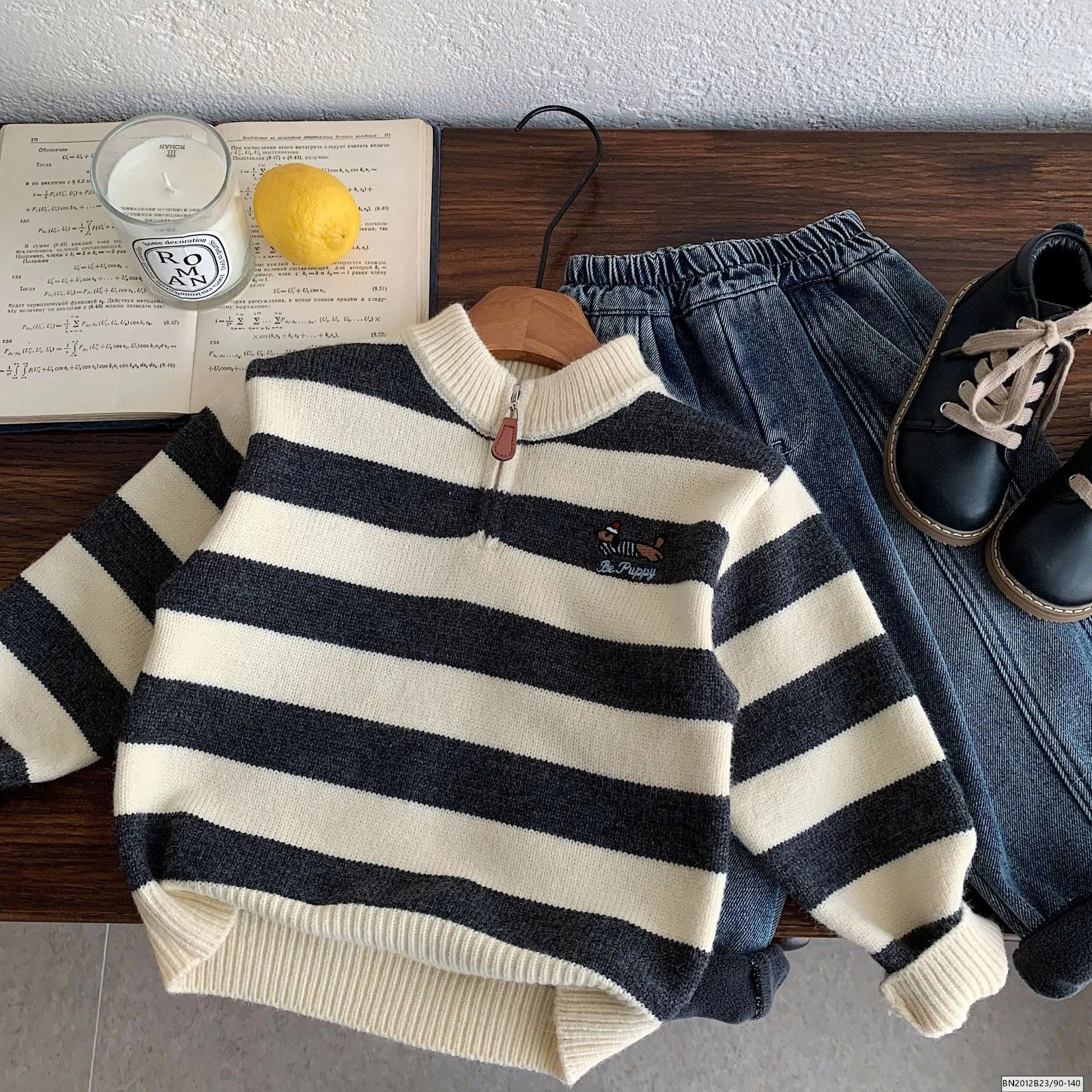 ÁO LEN CỔ KHÓA LOGO CÚN