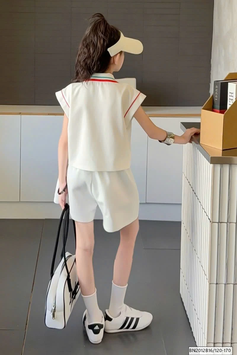 BỘ THỂ THAO SÁT NÁCH MÙA HÈ BÉ GÁI