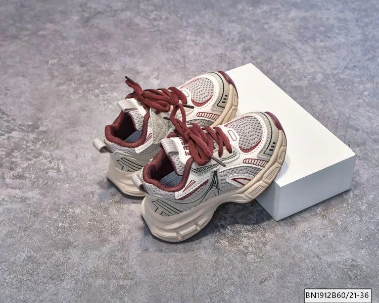 GIÀY THỂ THAO THOÁNG KHÍ – NHẸ CHÂN, LÊN FORM SIÊU ĐẸP