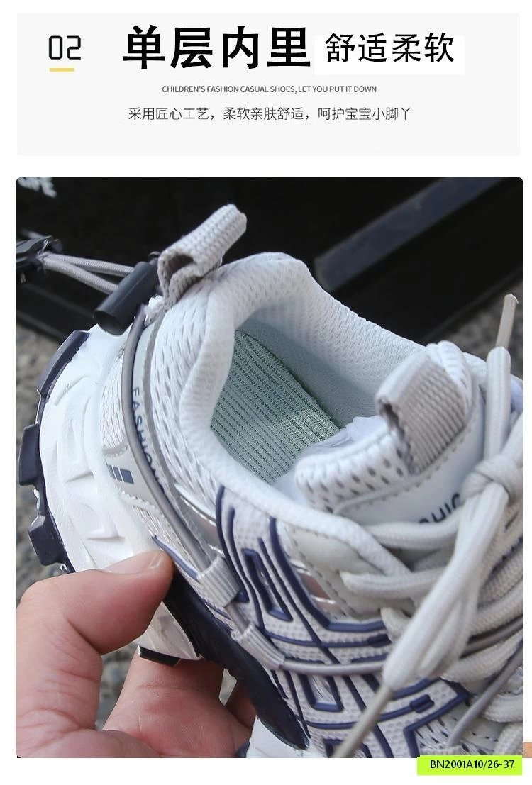 SNEAKER SIÊU NHẸ CÁ TÍNH