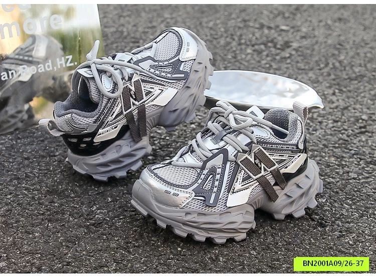 SNEAKER THỂ THAO CHỮ N