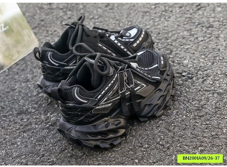 SNEAKER THỂ THAO CHỮ N