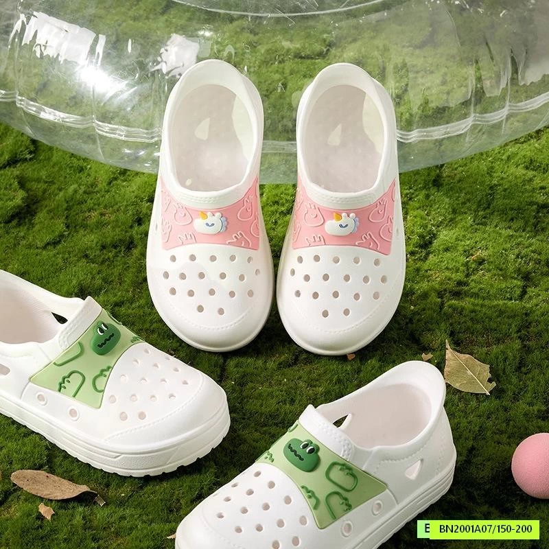 GIÀY NHỰA ĐI MƯA MARIO