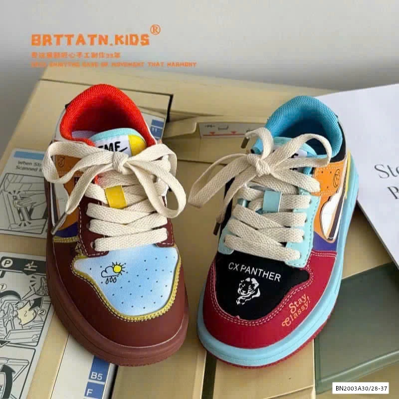 GIÀY THỂ THAO CHÂN 2 MÀU