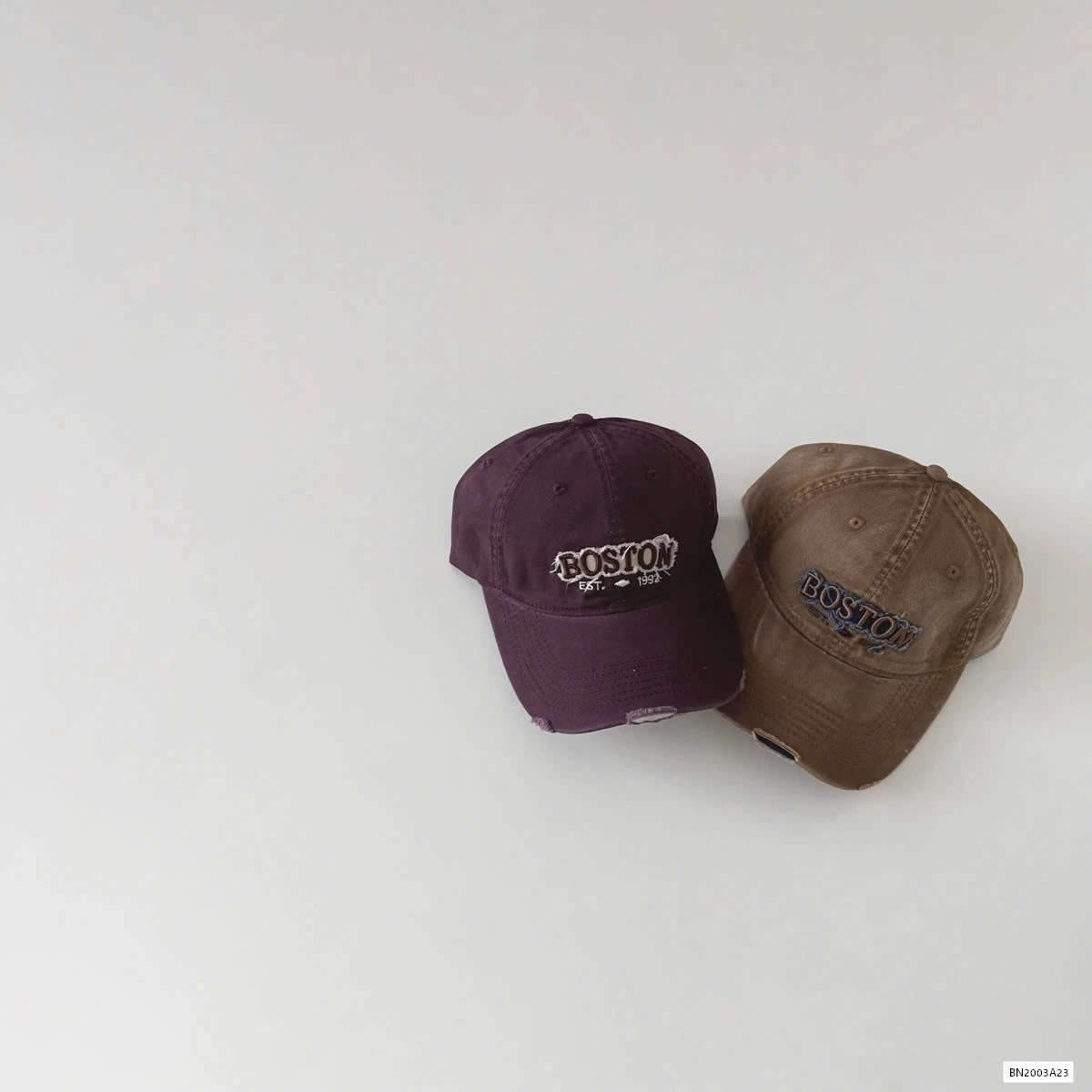 MŨ KẾT RÁCH THÊU CHỮ POSTON