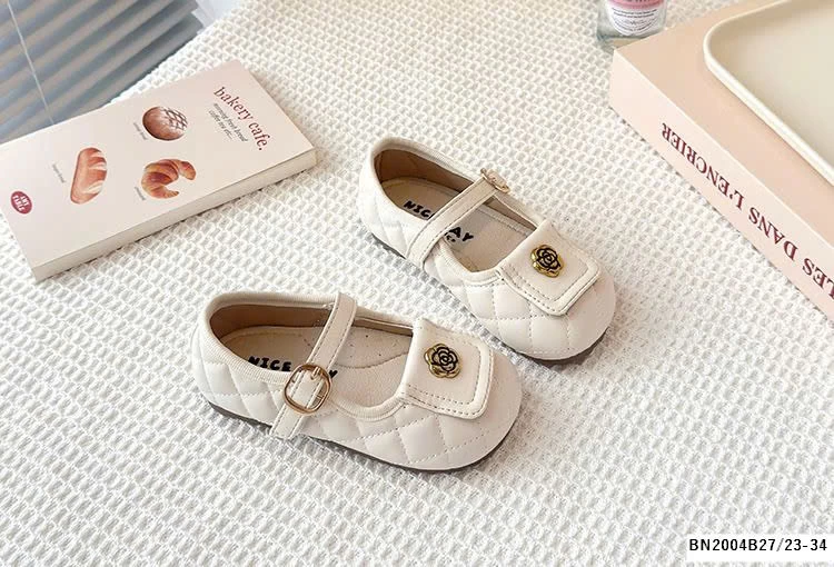 GIÀY BÚP BÊ HOA TRÀ