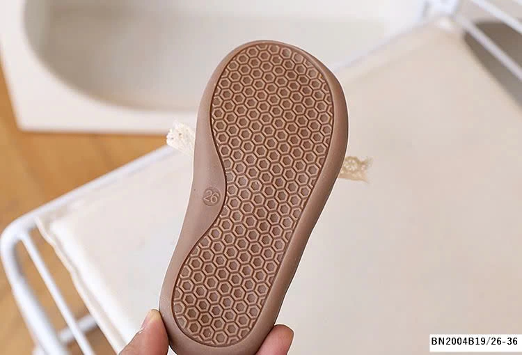 SLIPON MINMIN TAG NƠ