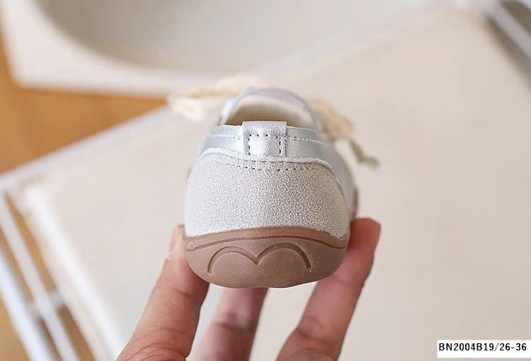 SLIPON MINMIN TAG NƠ