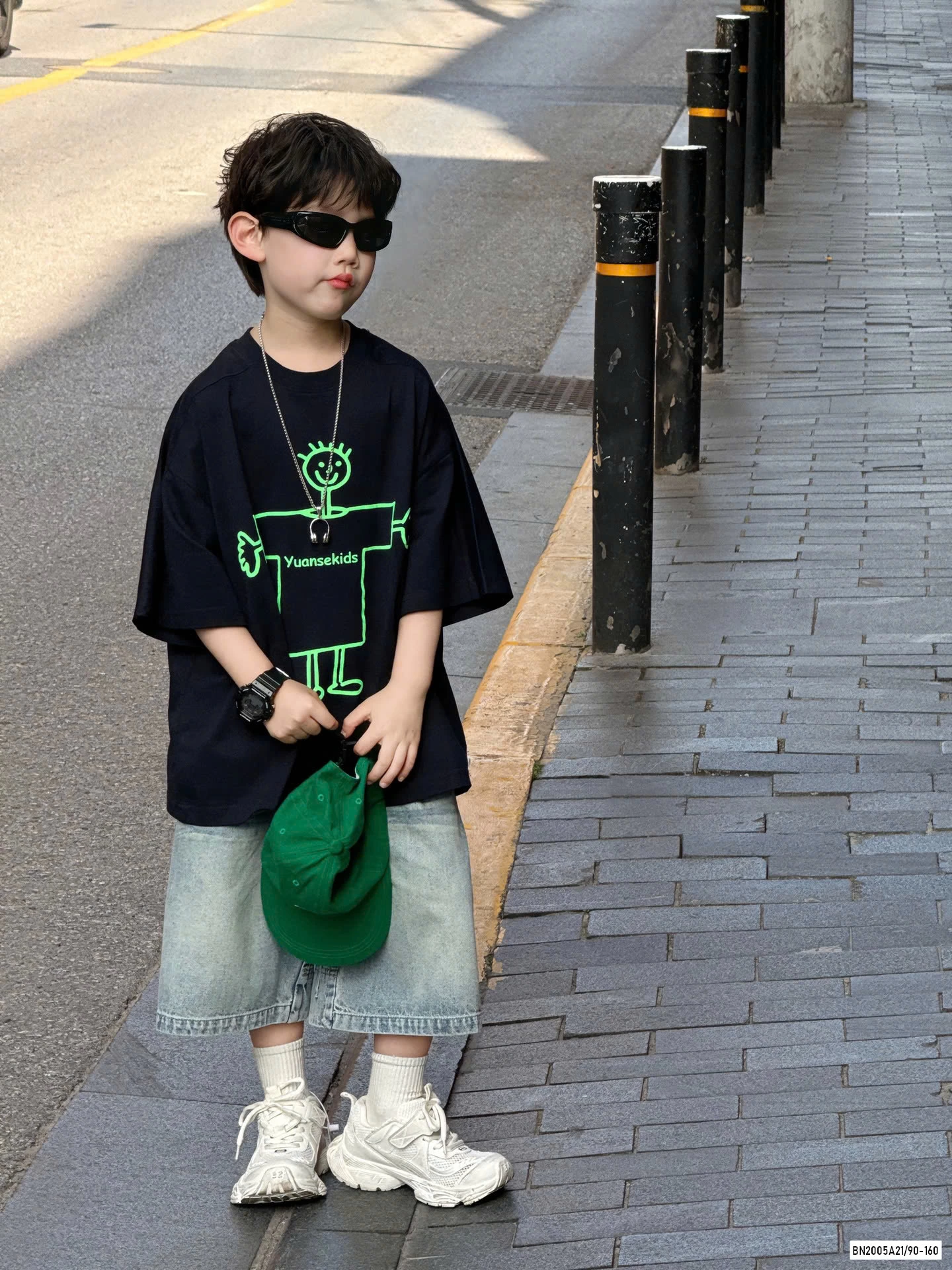 QUẦNG JEANS LỠ BẠC MÀU BASIC