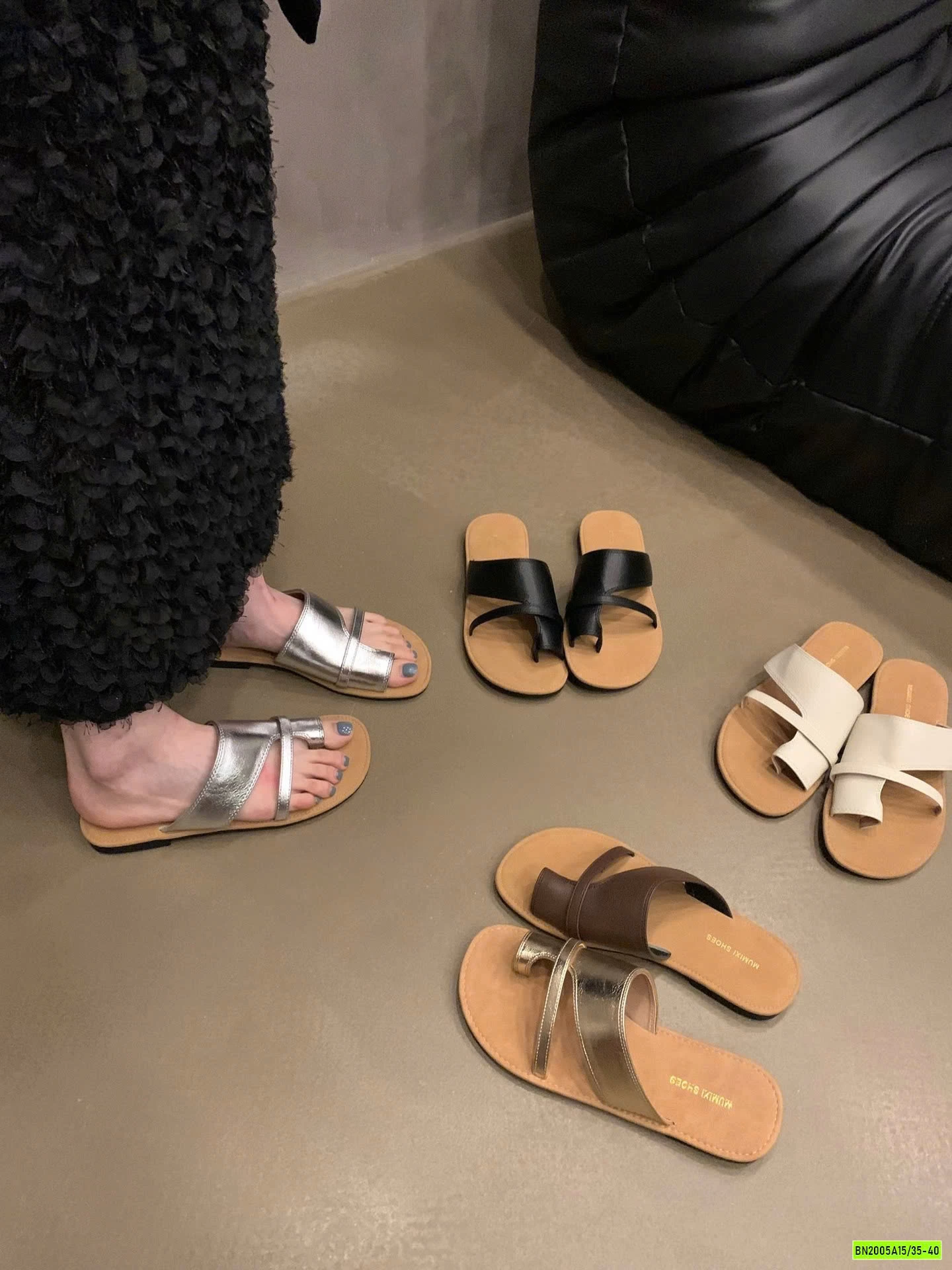 XỎ NGÓN QUA BẢN TO KOREA