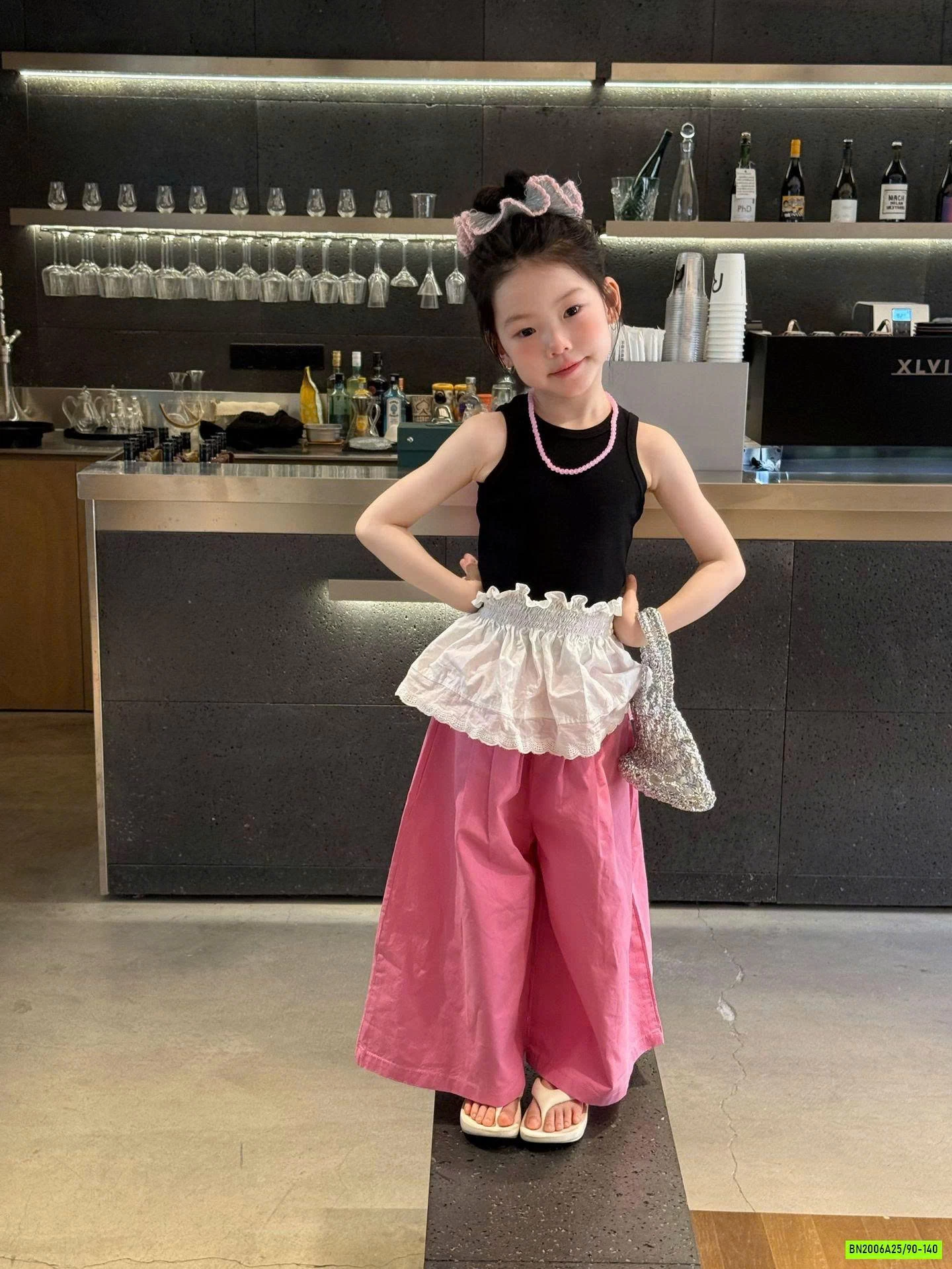 ÁO SÁT NÁCH MIX QUẦN SUÔNG HỒNG