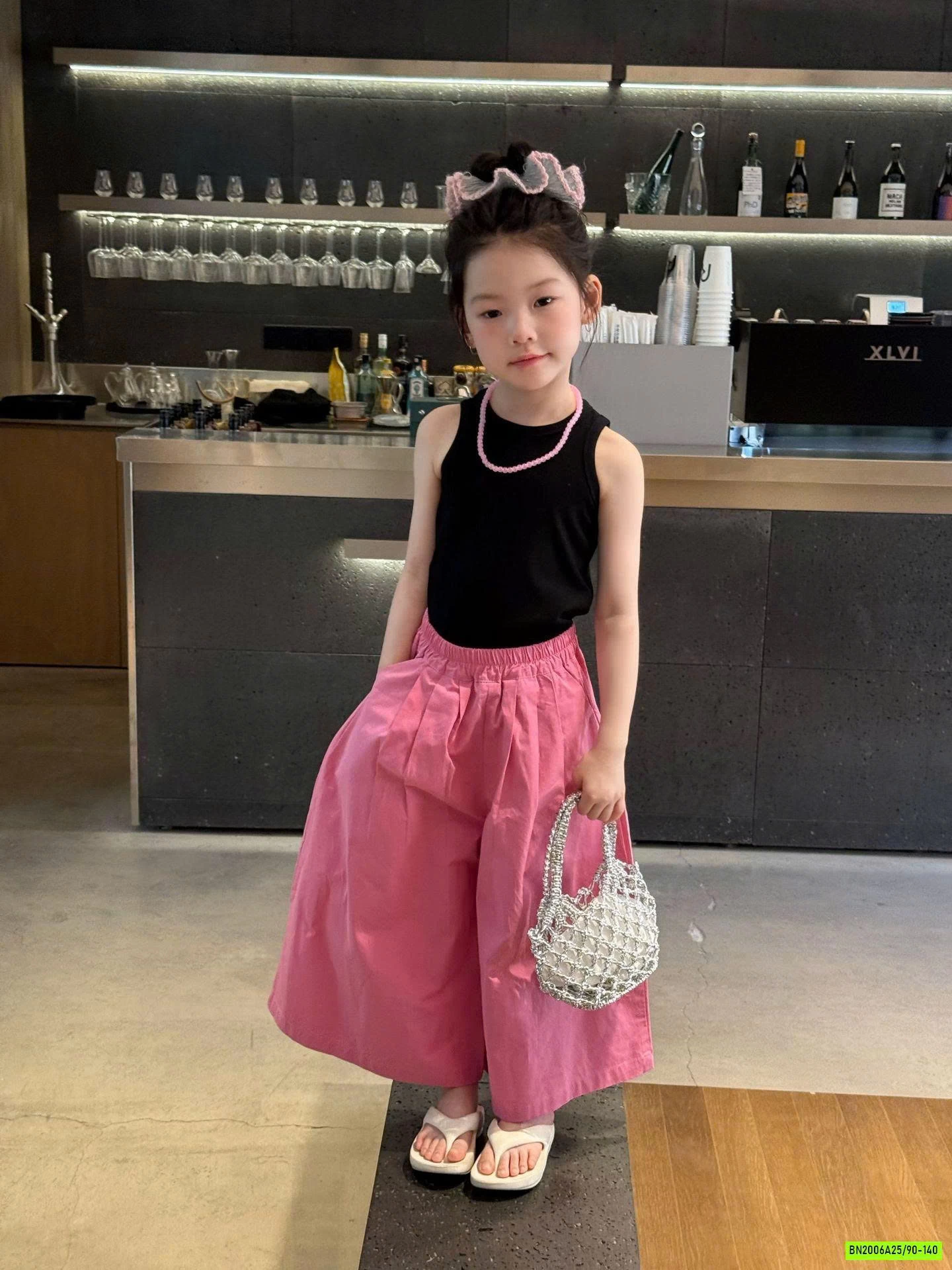 ÁO SÁT NÁCH MIX QUẦN SUÔNG HỒNG