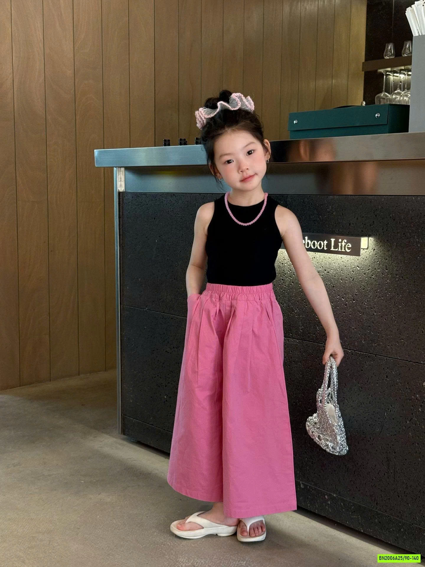 ÁO SÁT NÁCH MIX QUẦN SUÔNG HỒNG