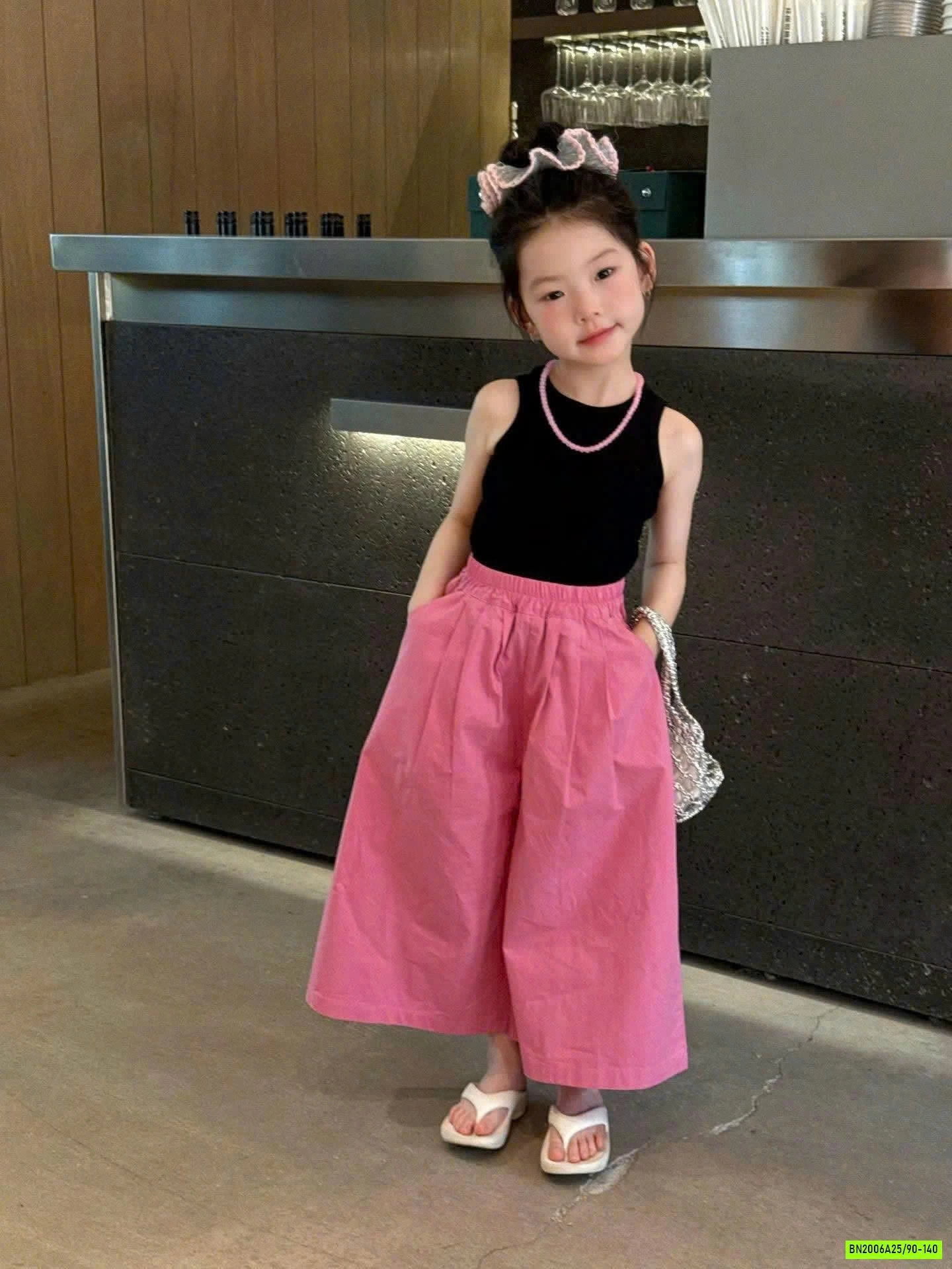 ÁO SÁT NÁCH MIX QUẦN SUÔNG HỒNG