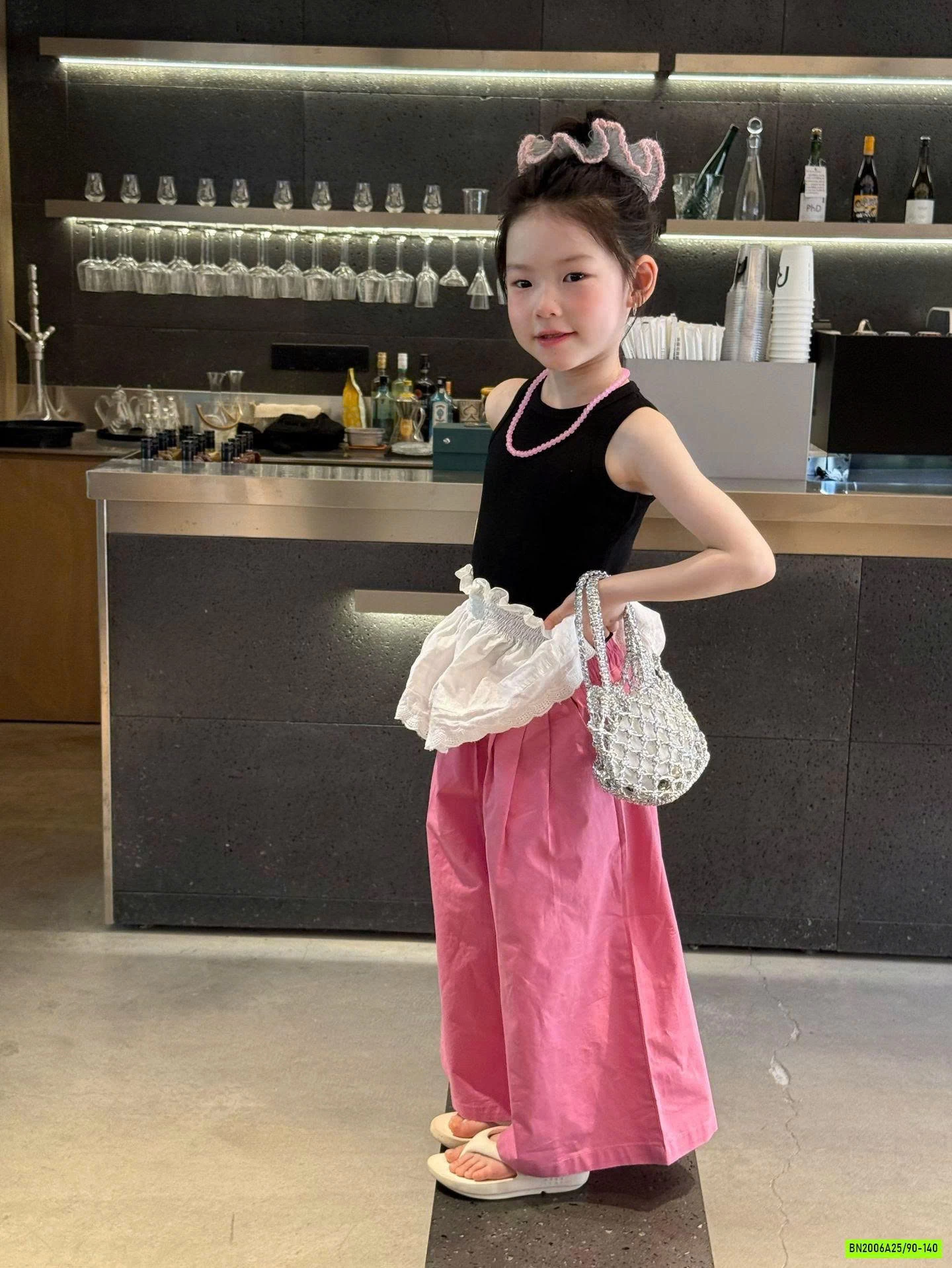 ÁO SÁT NÁCH MIX QUẦN SUÔNG HỒNG