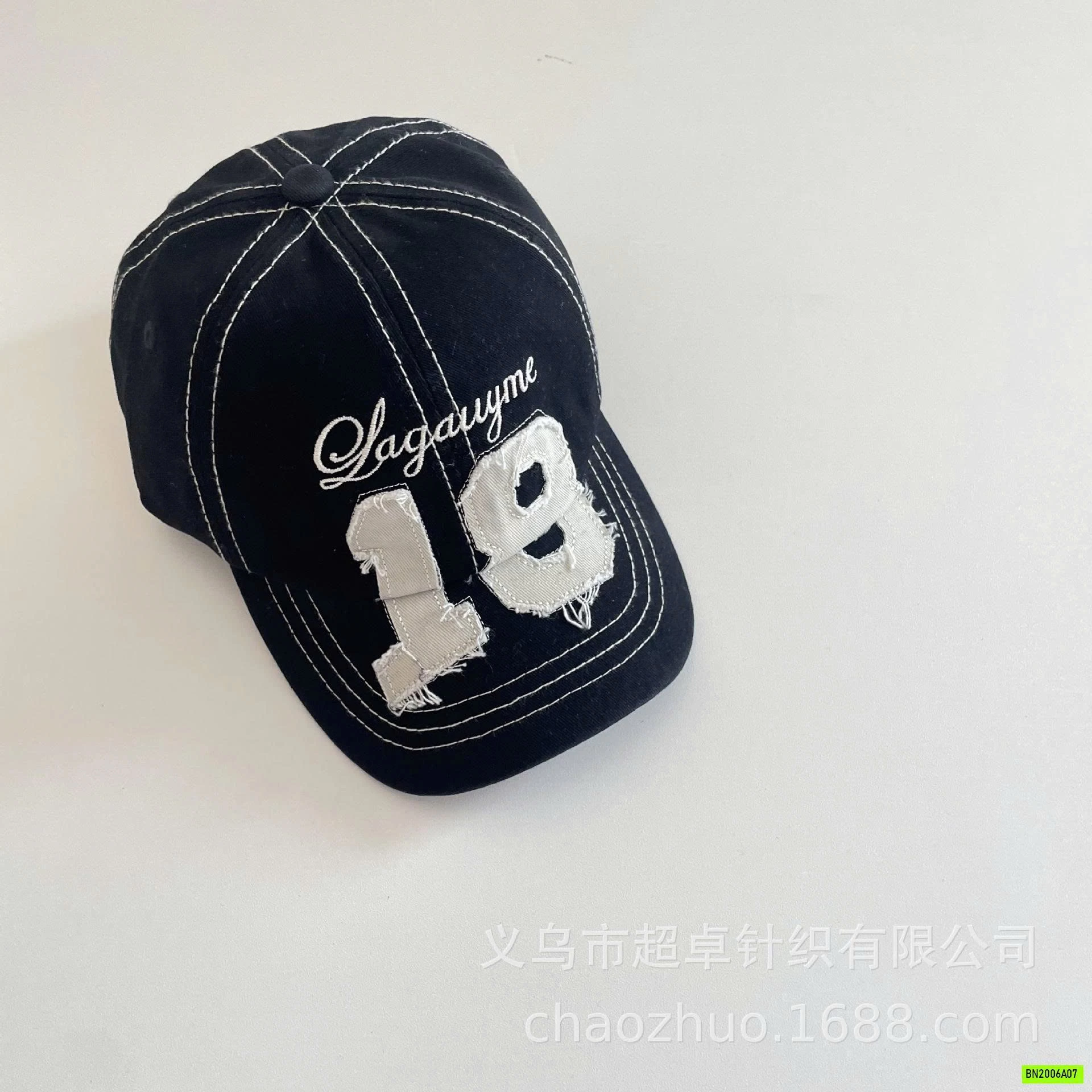 MŨ KẾT THÊU SỐ 18