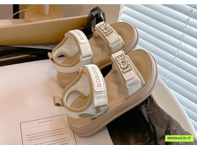 SANDAL LOVE BÉ GÁI